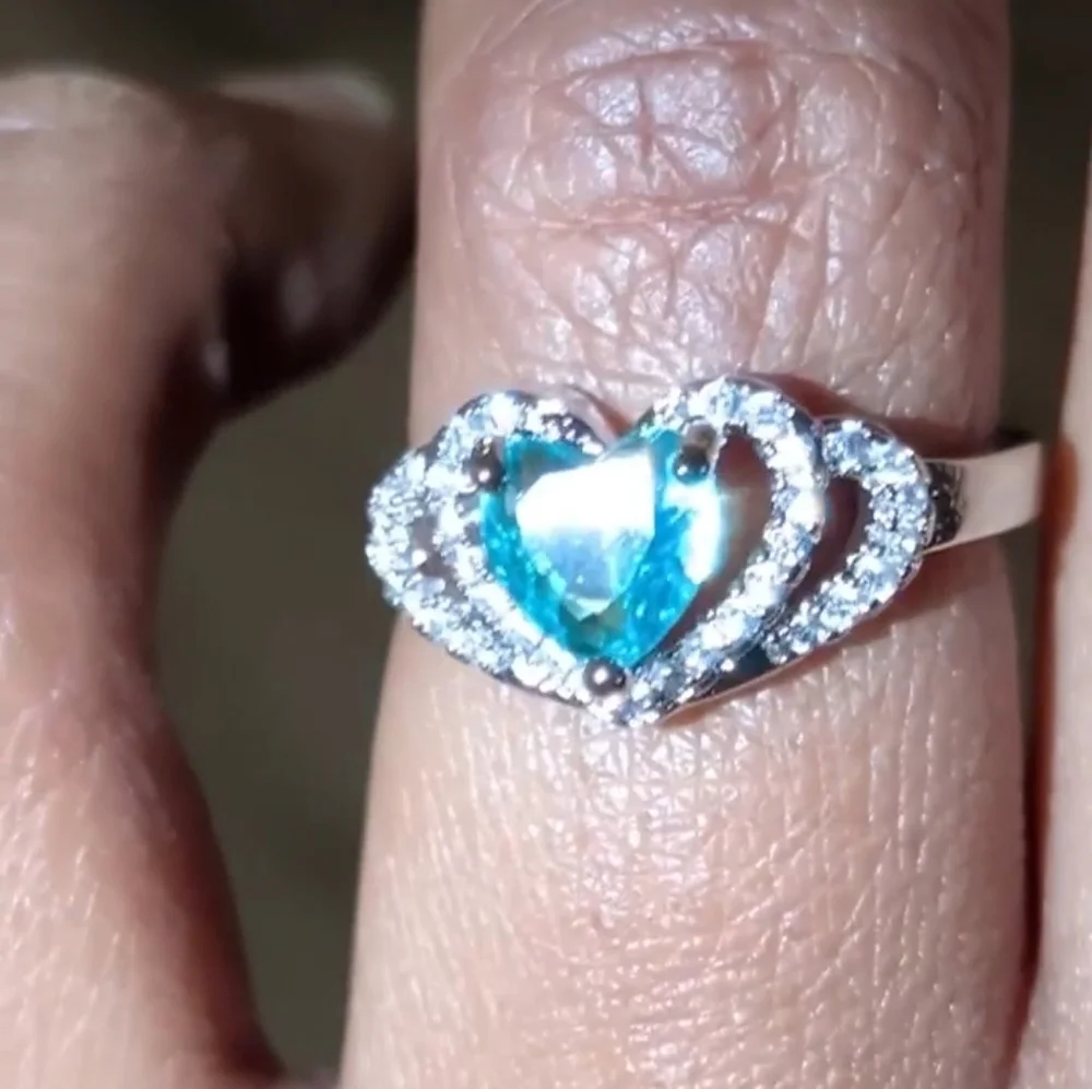 boutique elegant heart